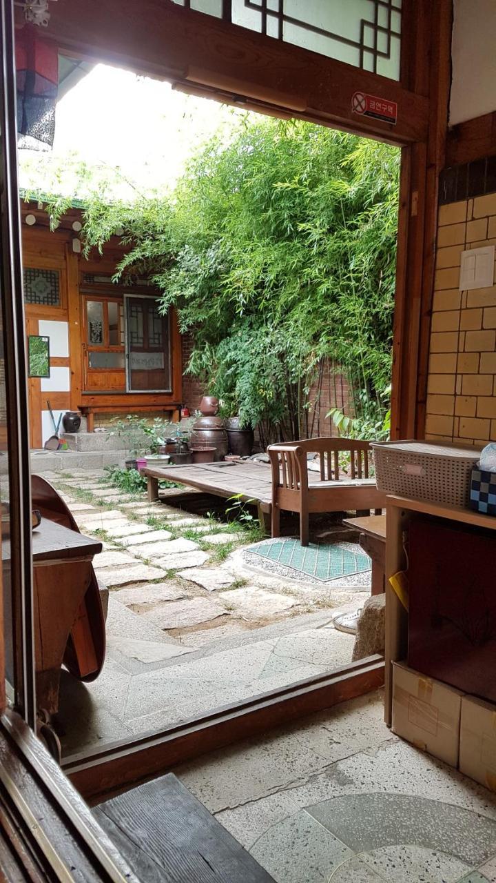 Gongsimga Hanok Guesthouse Seúl Exterior foto